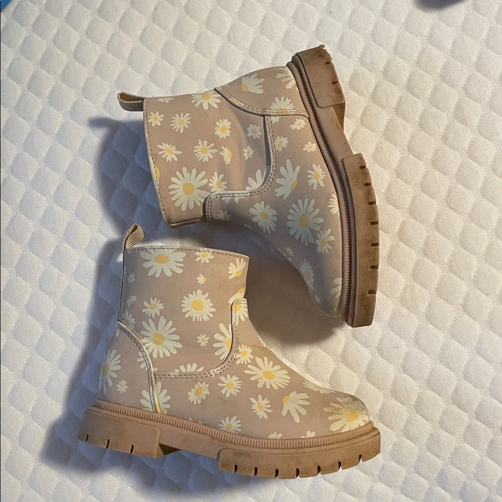 Cat & Jack Floral Daisy Toddler Girls Size 7 Boots - Picture 1 of 5
